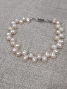 Bracciale perle di fiume rosa