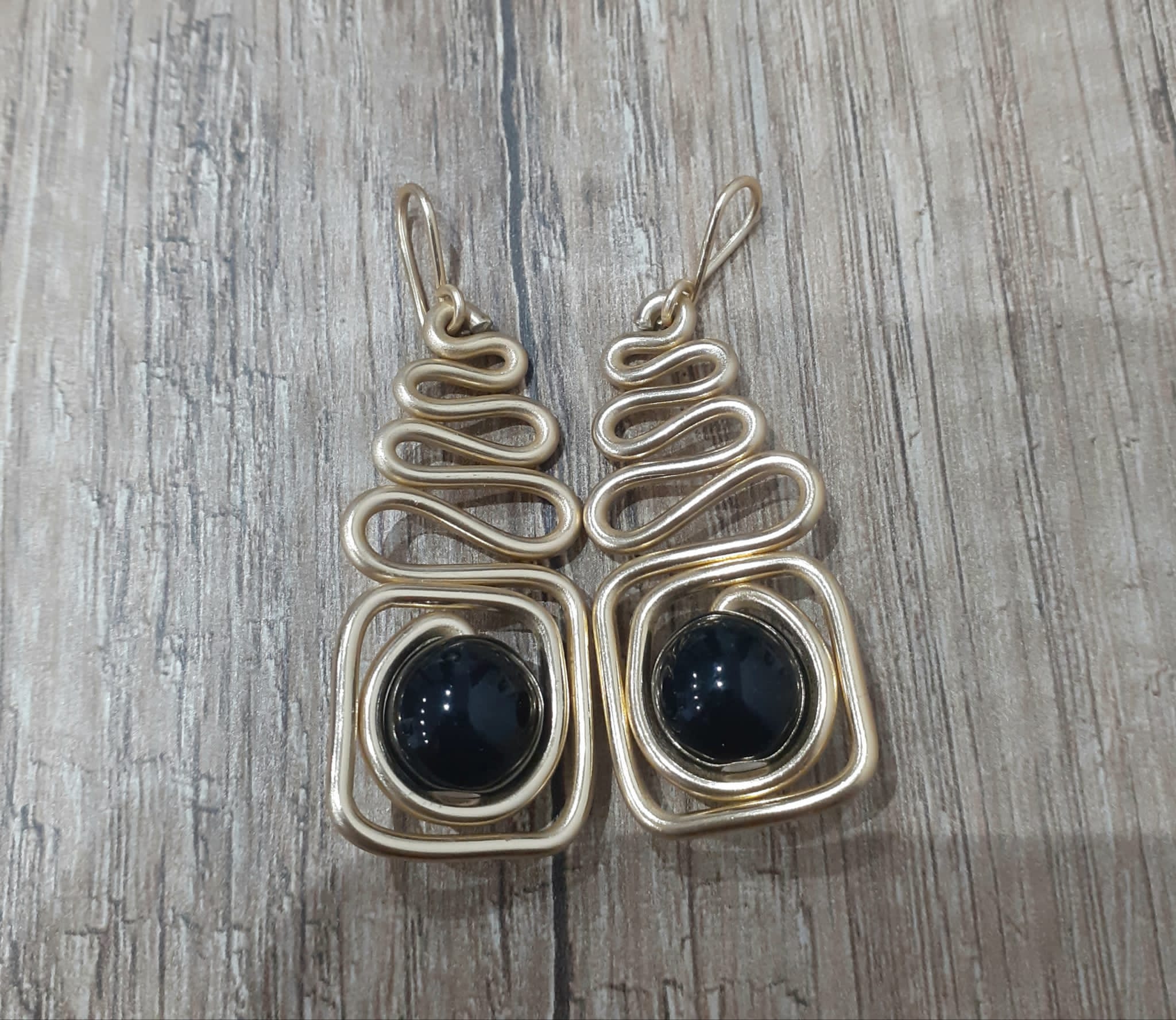 Orecchini quadrati serpentina e pietre nere in ceramica - Zanghi collection