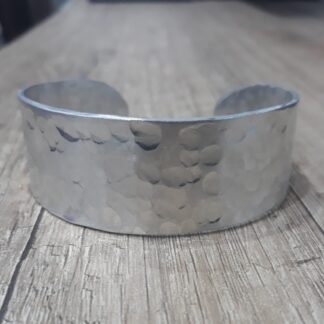 Bracciale artigianale rigido martellato 150x23mm