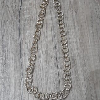 Collana a catena dorata maglia satinata
