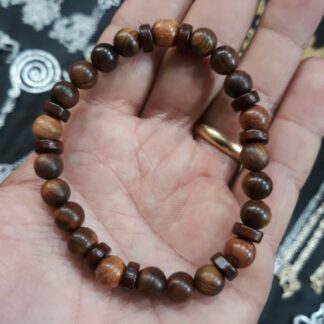 Bracciale artigianale in legno naturale