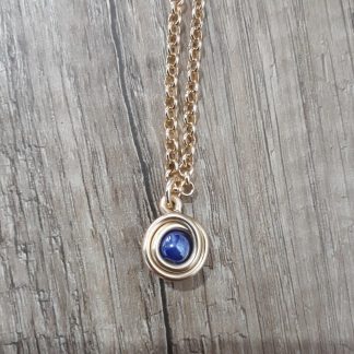 Collana artigianale spirale pietra blu